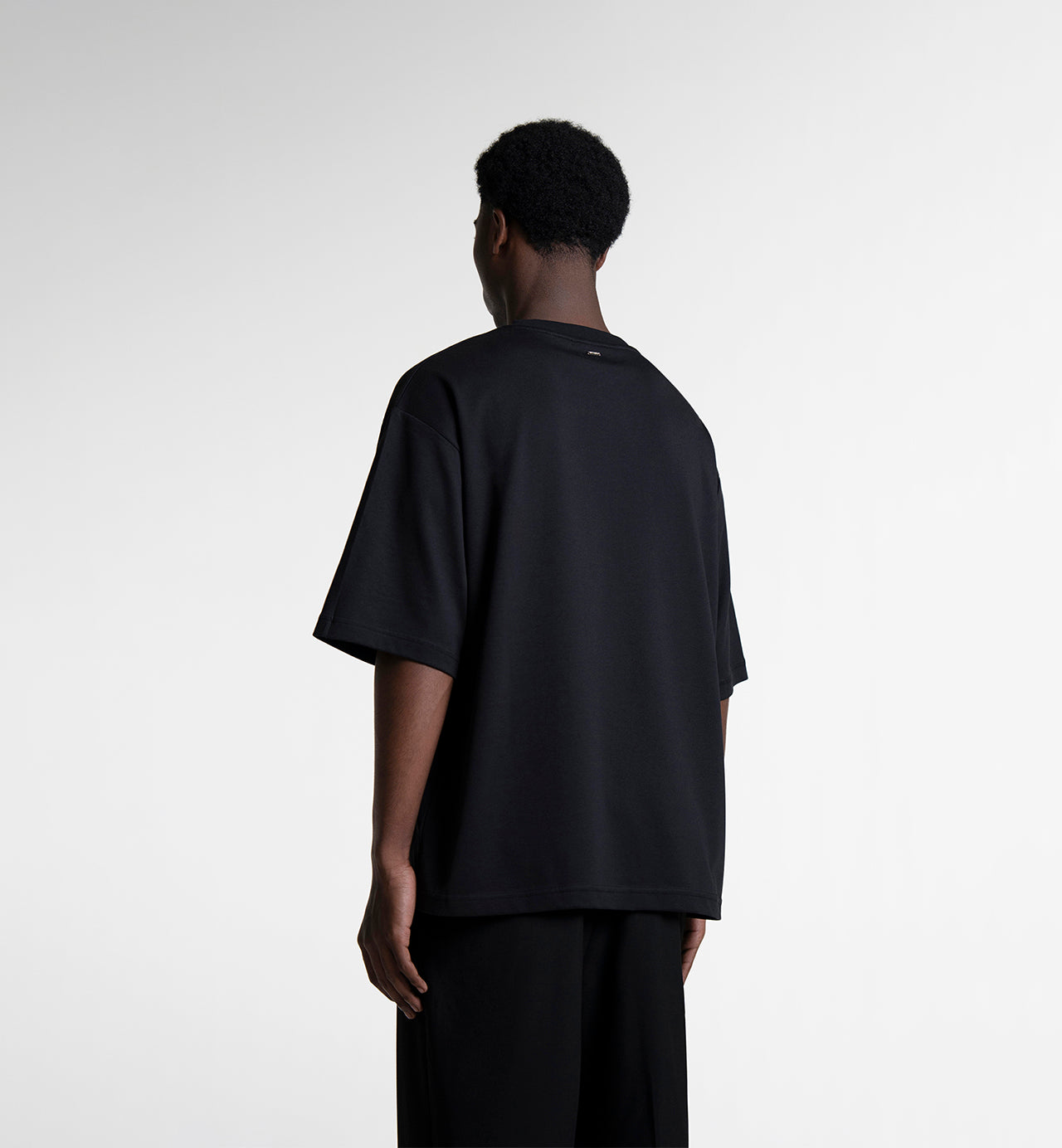 EMBLEM T-SHIRT